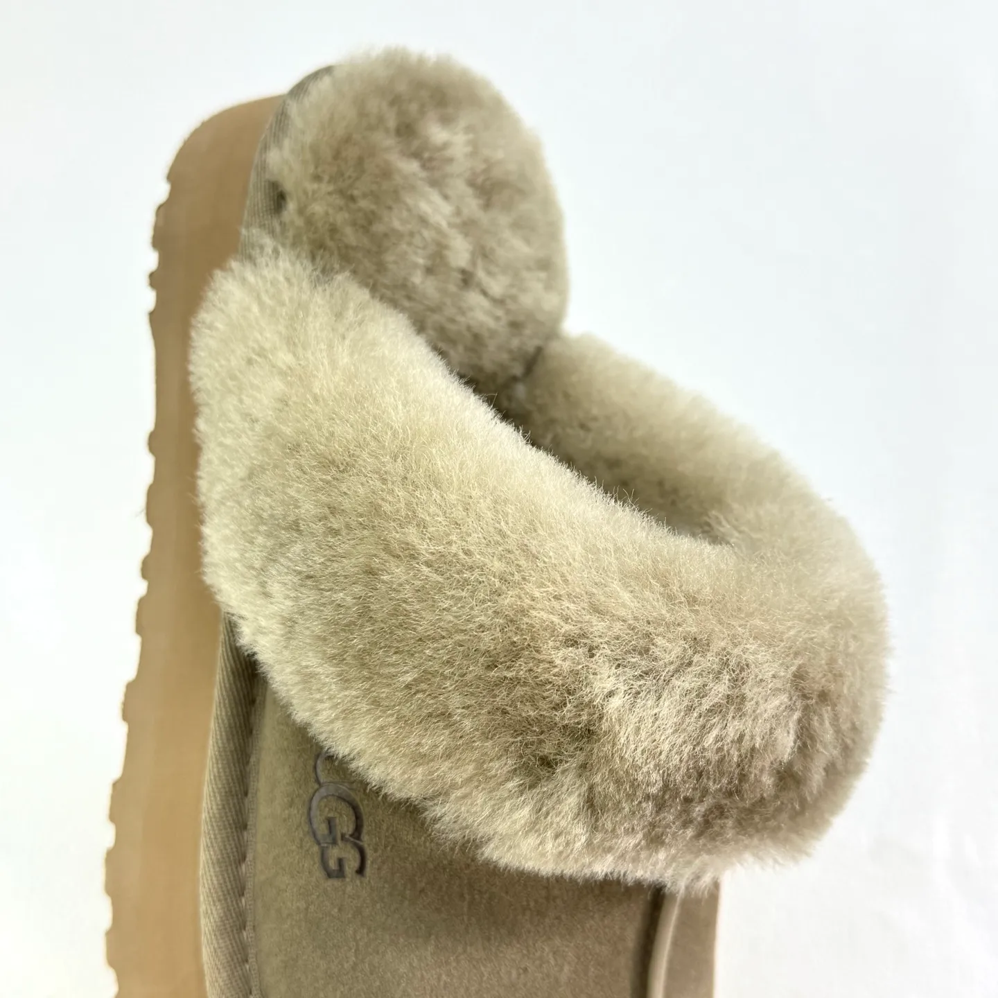 Self-pickup 💰400 2550 Thick-soled wool slippers (star slippers plus version) Comfortable toe-toe style, can be worn at home, wool slippers can be worn outside, cow split upper, Longfeng moccasin wool lining, original three-layer combination outsole, light and comfortable on the foot, only the top version, oil edge craftsmanship is exquisite! Color: maroon gray sand antelope brown black code number: 35-41